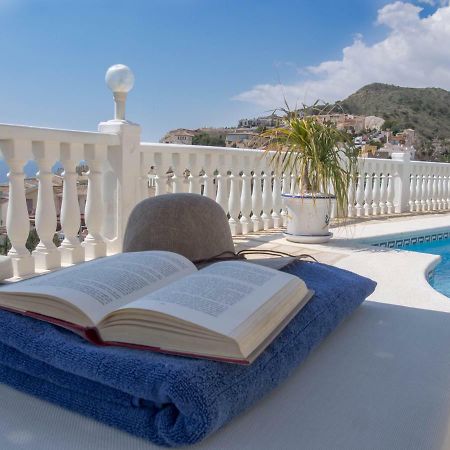 Frontline Villa, Five Star Deluxe El Campello Exterior photo