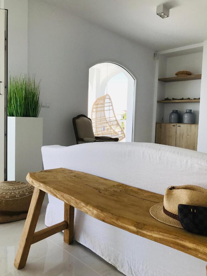 Frontline Villa, Five Star Deluxe El Campello Exterior photo