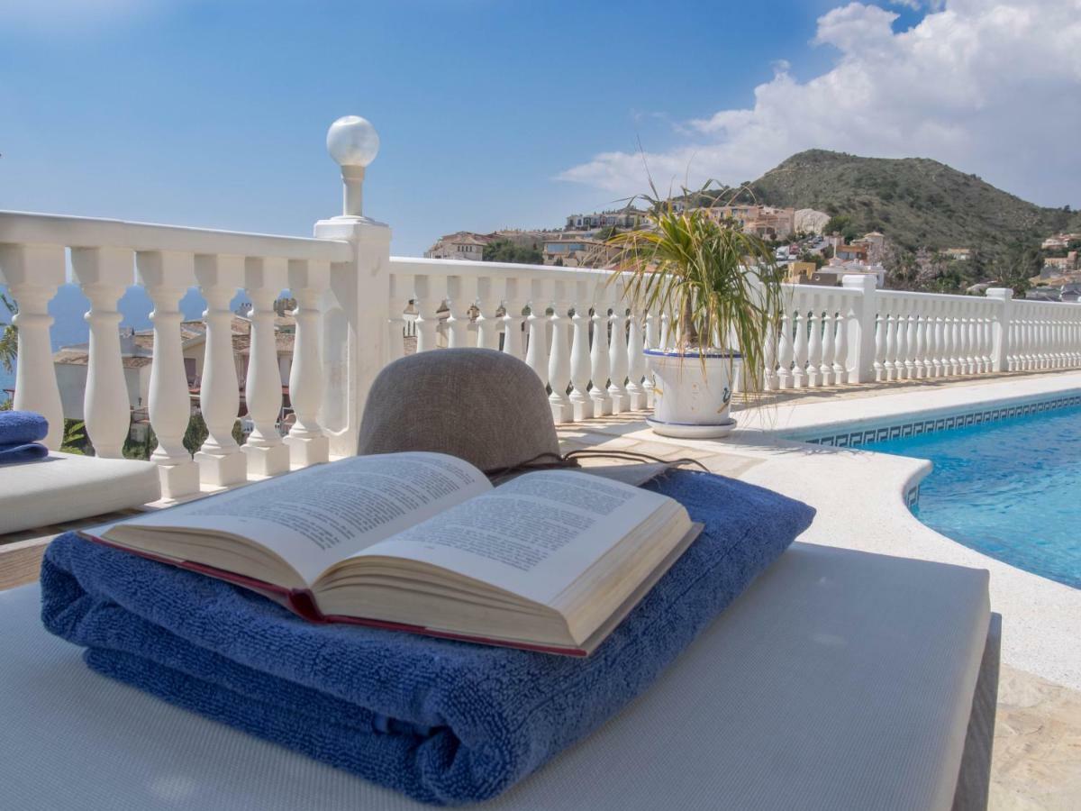 Frontline Villa, Five Star Deluxe El Campello Exterior photo